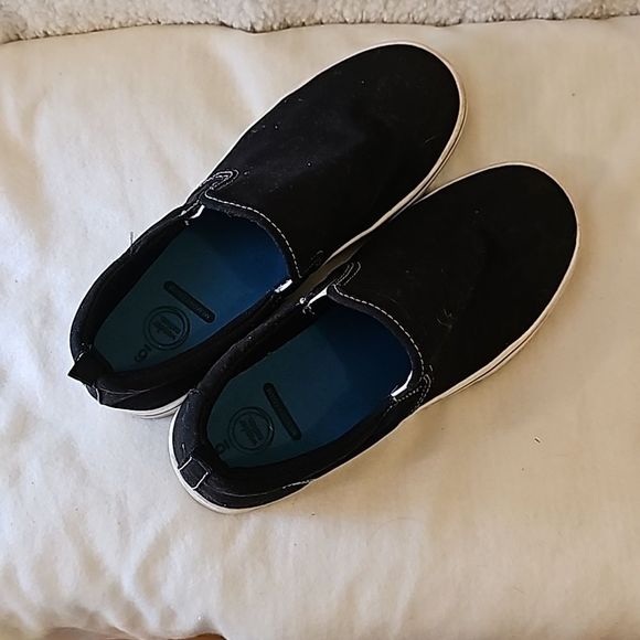 Black slip on shoes size 6 - Picture 5 of 7